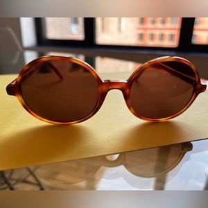 Glamorous Giorgio Armani sunglasses. Tortoise shell. New with out tags.